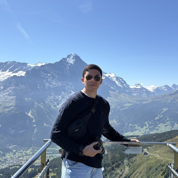 Ibrahim Khawar portrait